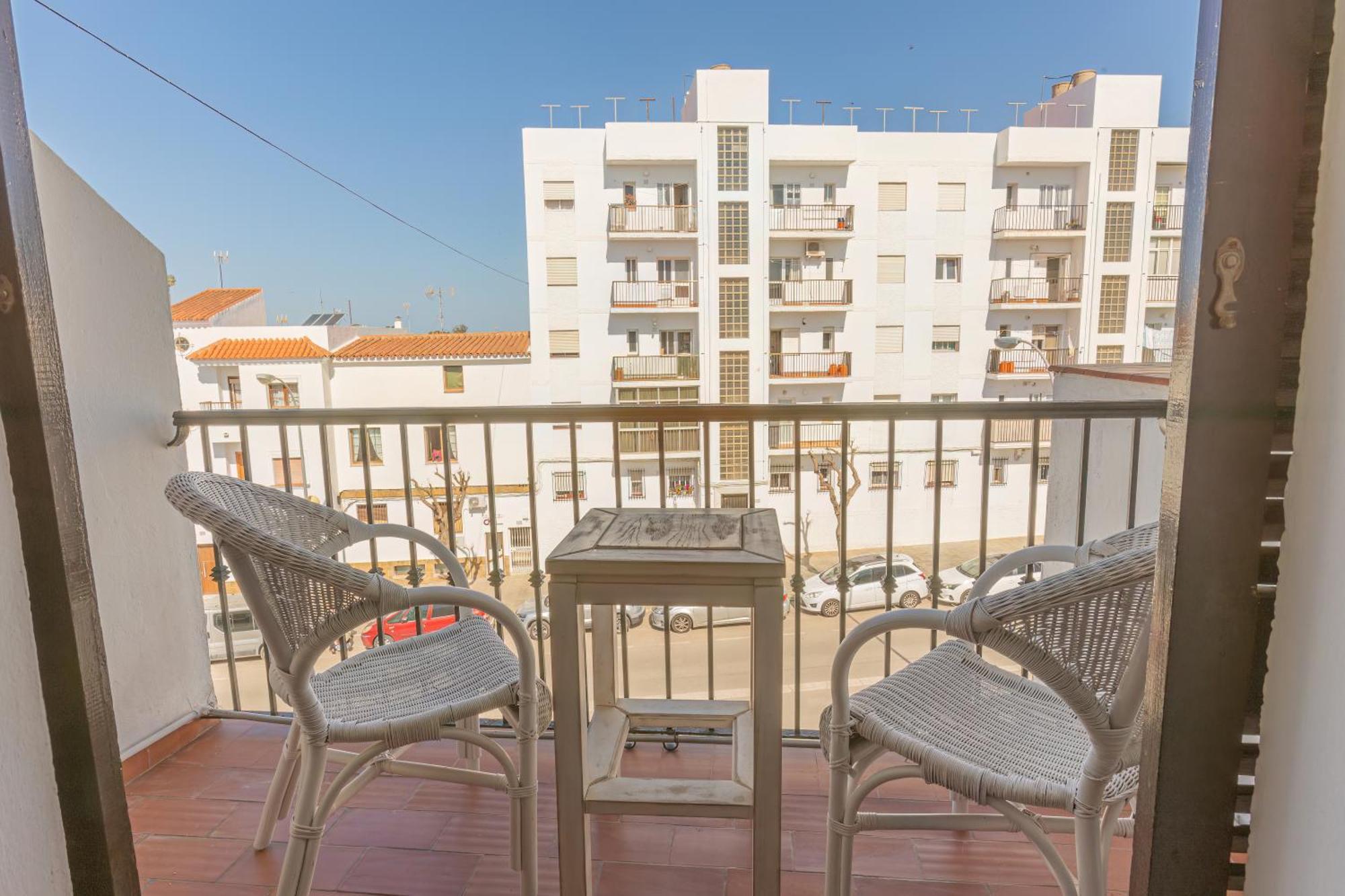 Hotel Tres Jotas Conil كونيل ذي لا فرونتيرا المظهر الخارجي الصورة