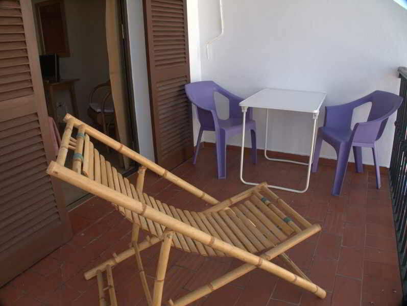 Hotel Tres Jotas Conil كونيل ذي لا فرونتيرا المظهر الخارجي الصورة